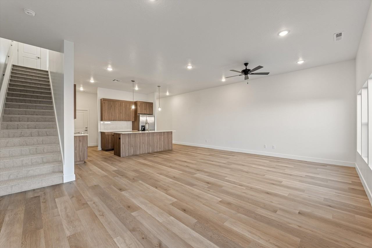 366 W Fitness Way #50 - Photo 6 of 19