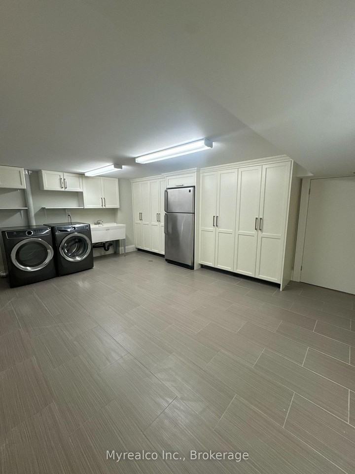 9 Canfield Place - Photo 35