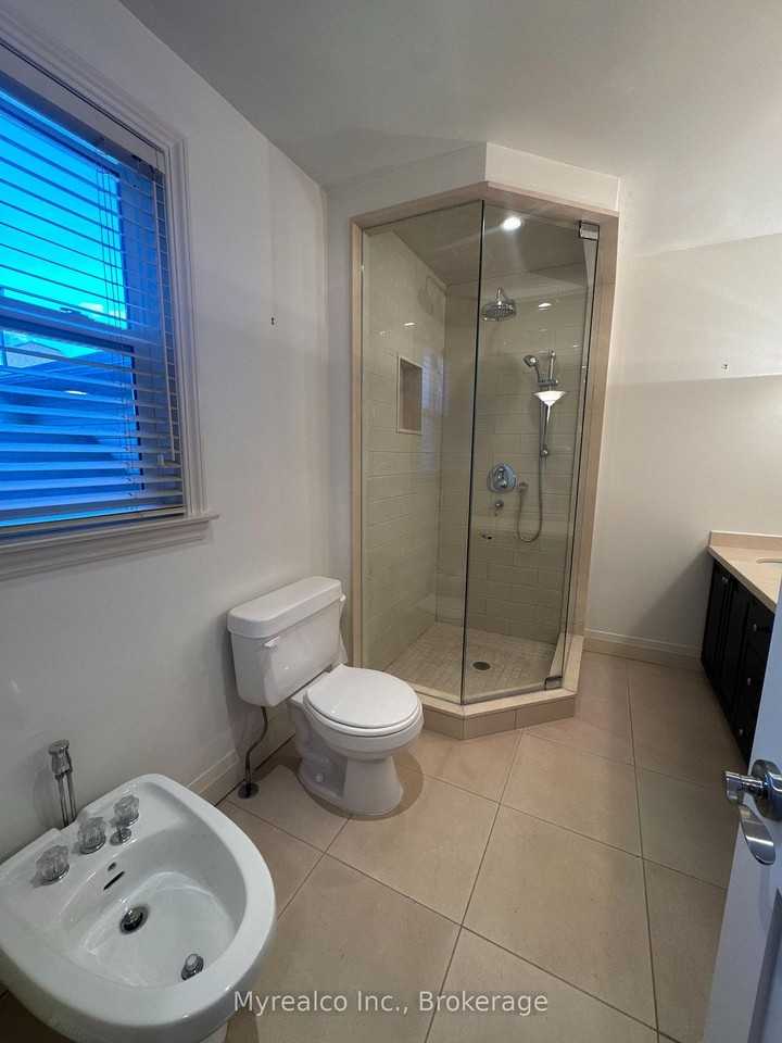 9 Canfield Place - Photo 34