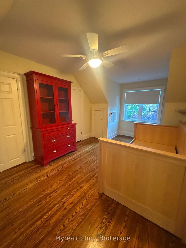 9 Canfield Place - Photo 17