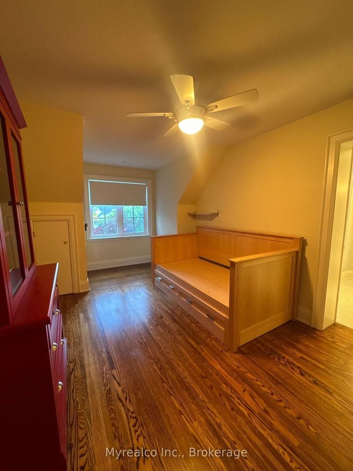 9 Canfield Place - Photo 19
