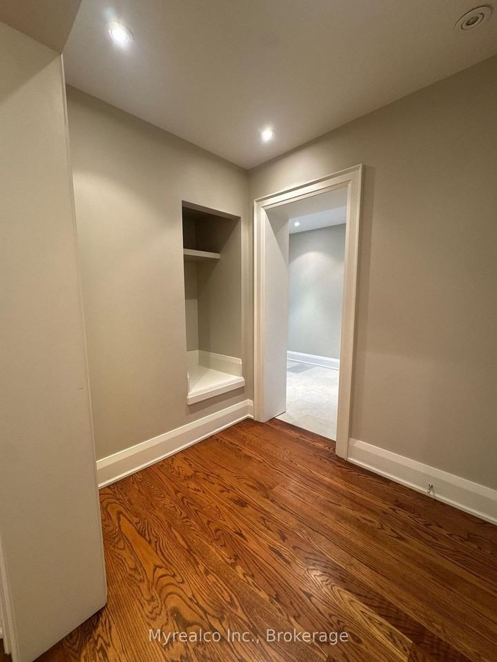 9 Canfield Place - Photo 32