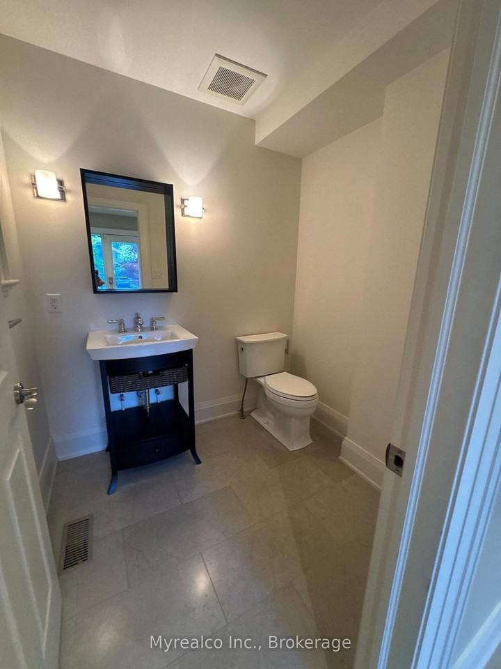 9 Canfield Place - Photo 33