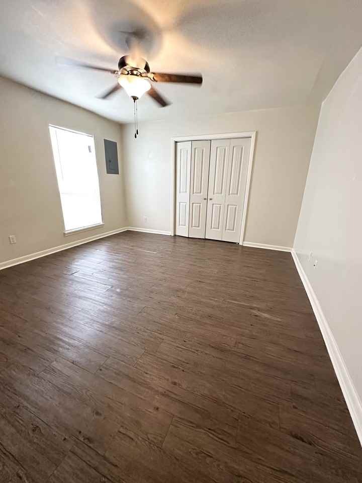 103 Carolyn Dr #NA - Photo 6 of 10