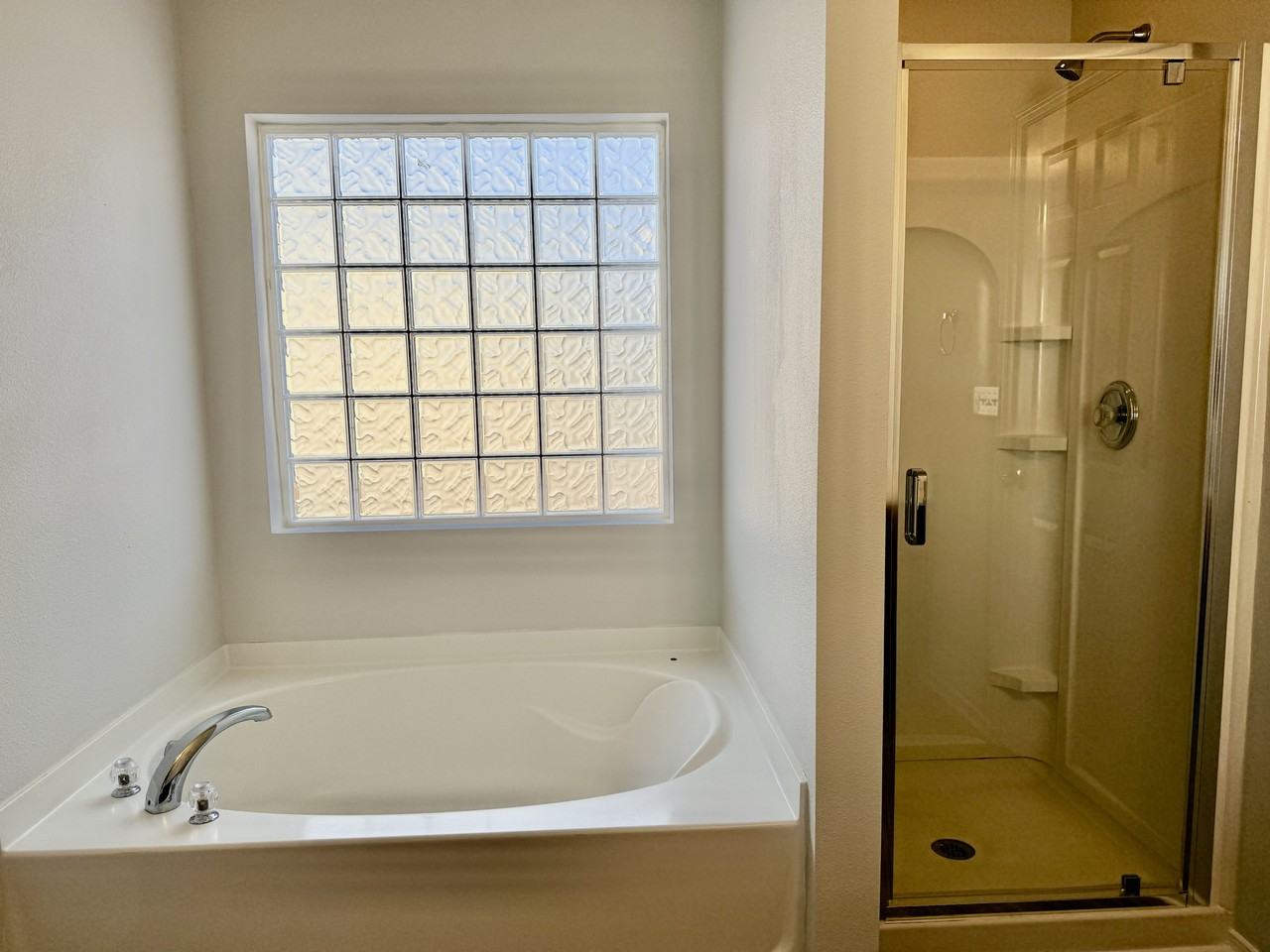 1050 Black Oak Dr #NA - Photo 6 of 10