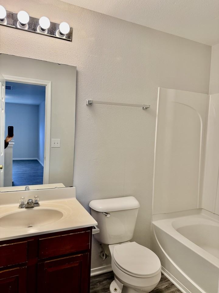1050 Black Oak Dr #NA - Photo 7 of 10