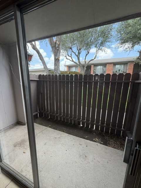 400 E Upas Ave #3 - Photo 3 of 6