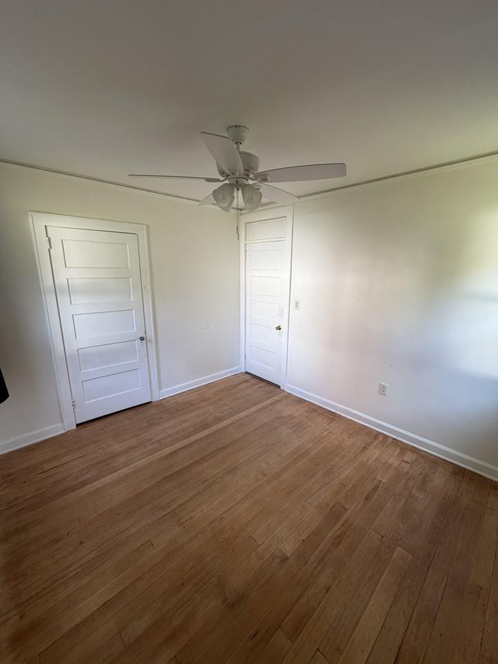 202 Mayfield Dr #NA - Photo 2 of 14