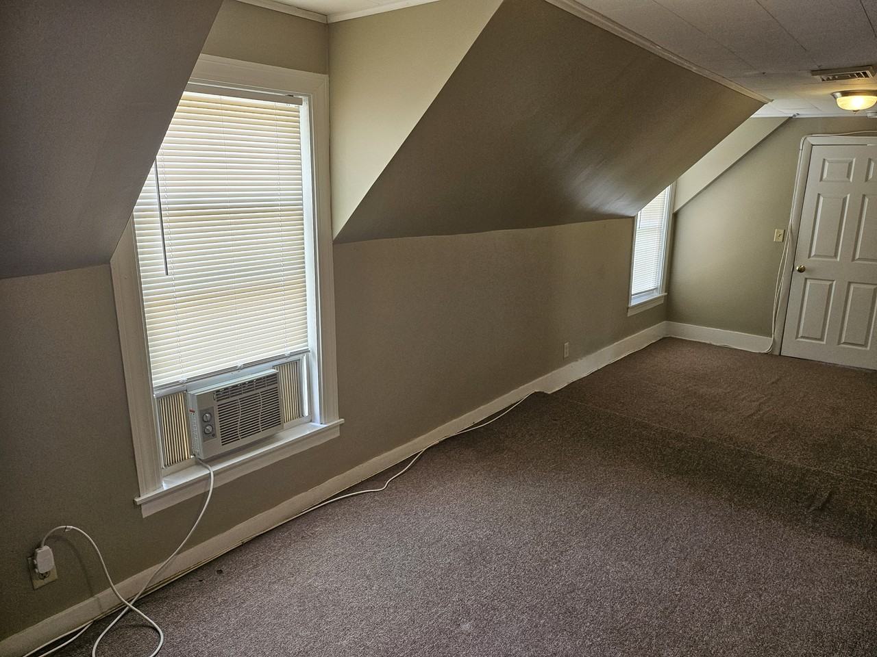 280 Main St #6 - Photo 5 of 9