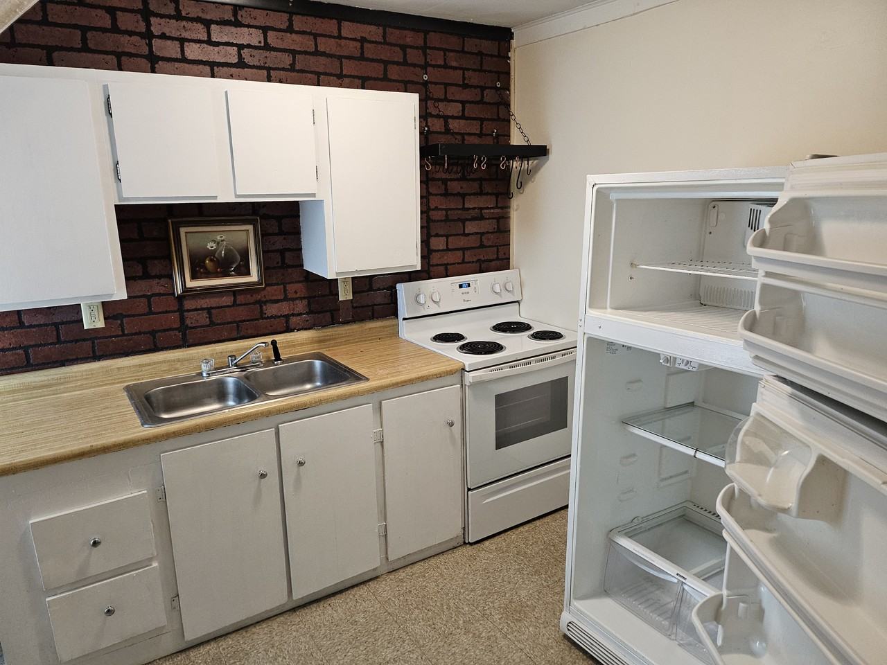 280 Main St #6 - Photo 7 of 9