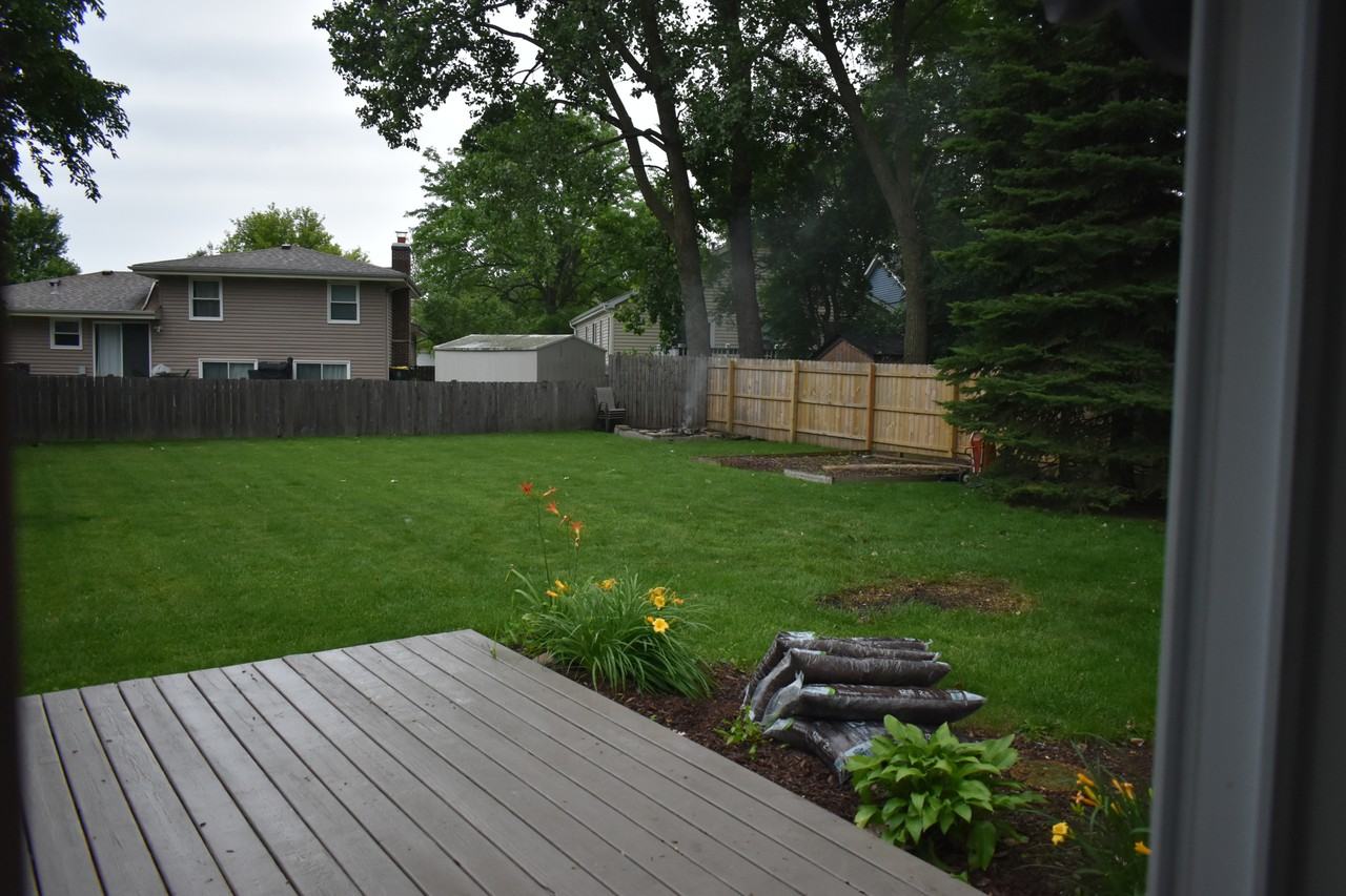 811 Ottawa Ct #NA - Photo 3 of 11