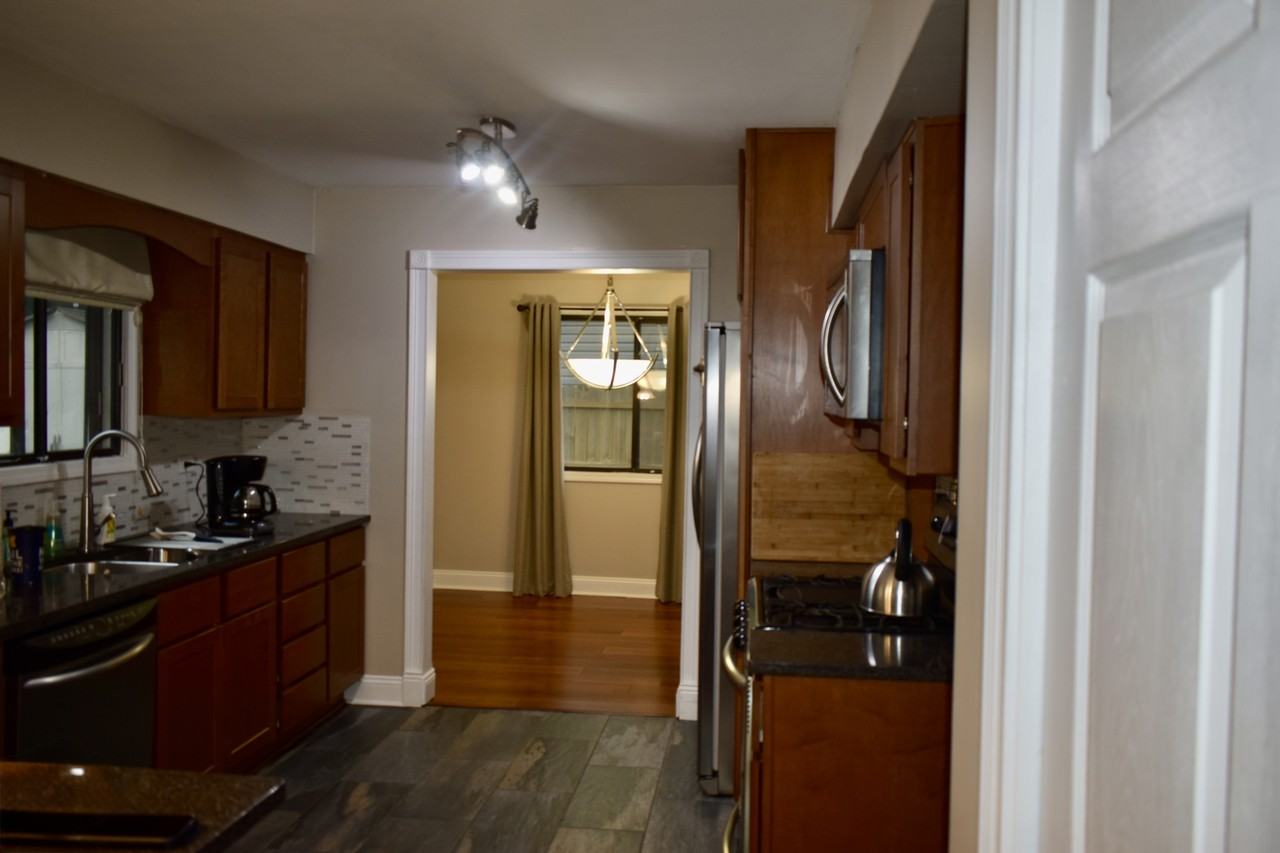 811 Ottawa Ct #NA - Photo 4 of 11