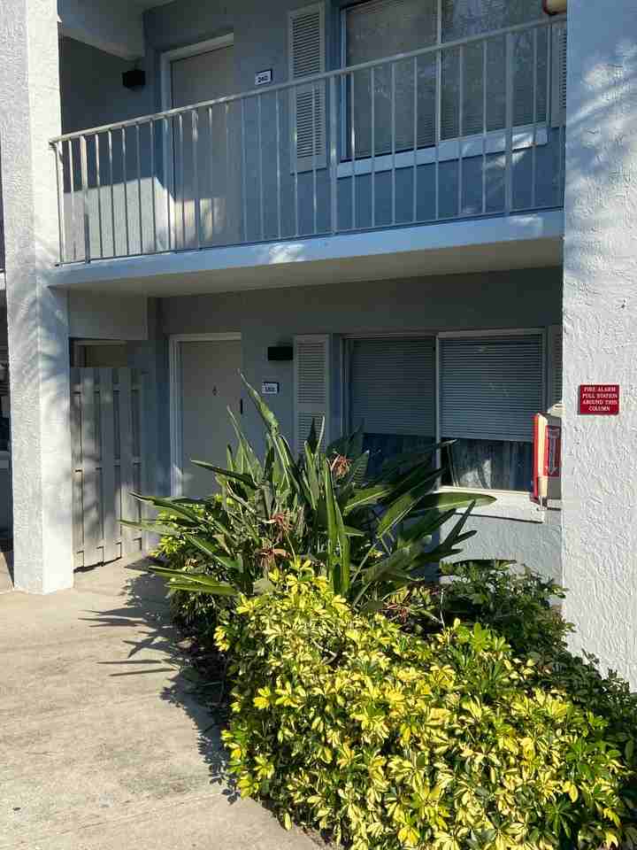 145 Oyster Bay Cir #150