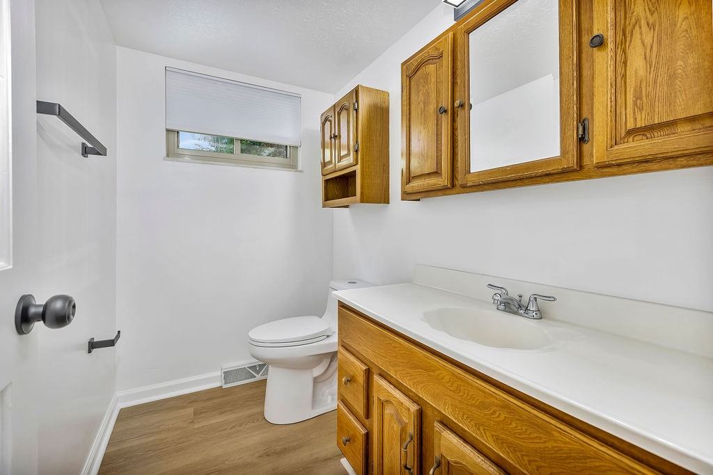 965 Rustic Ct #NA - Photo 7 of 20