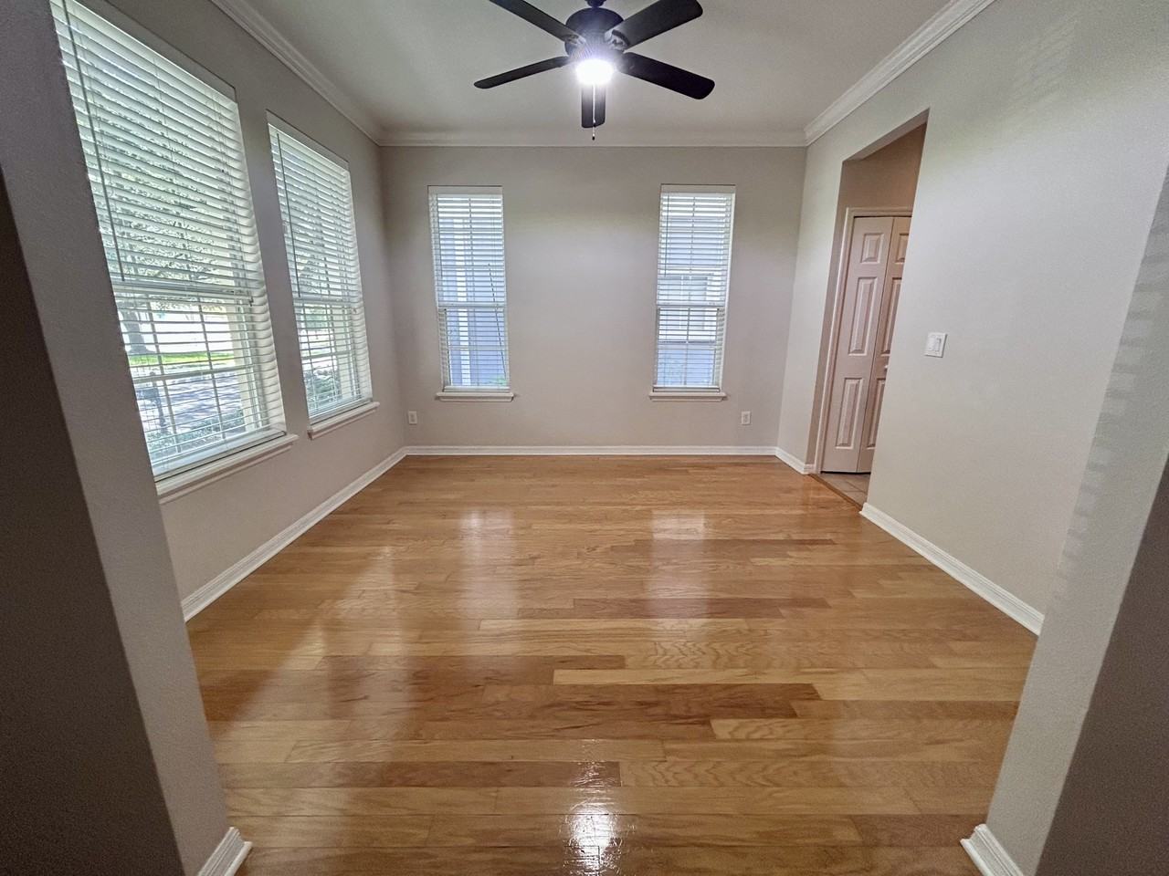 2135 Ridgewood St #NA - Photo 3 of 20