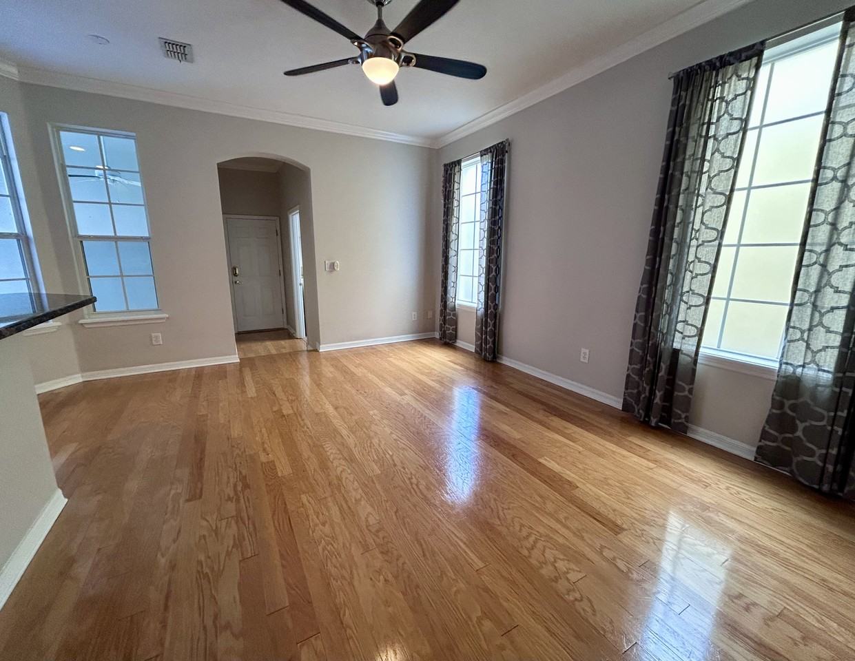 2135 Ridgewood St #NA - Photo 5 of 20