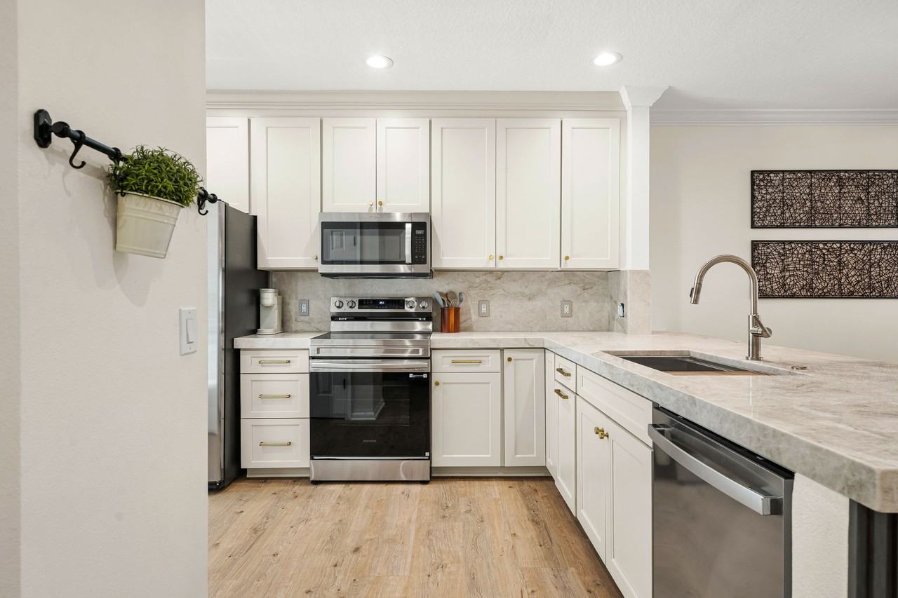 3203 W Horatio St #A - Photo 5 of 26