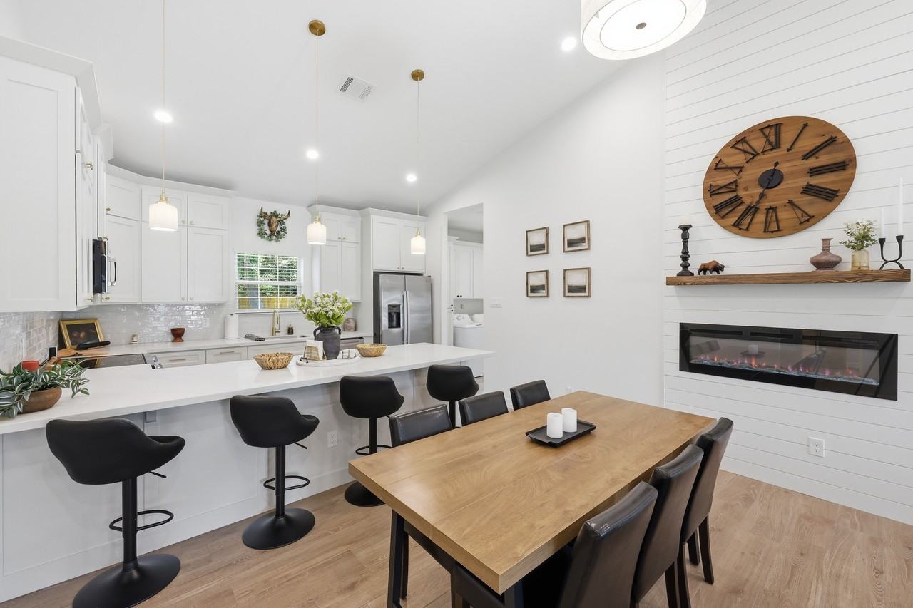 113 8th Ave #NA - Photo 5 of 28