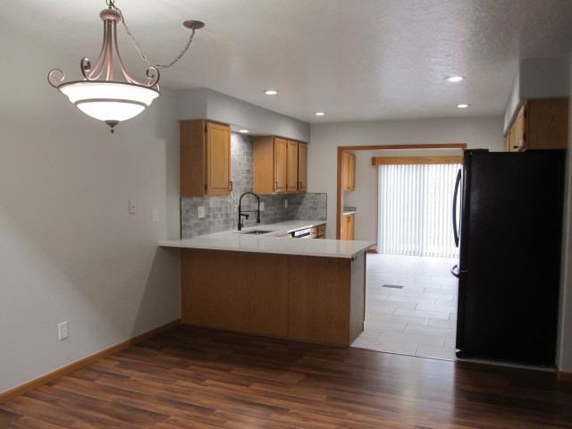 102 Phyllis Ave #102 - Photo 3 of 19