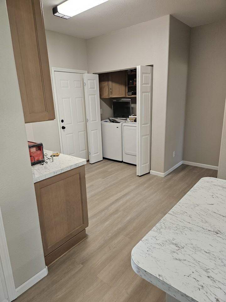 812 Emerald Green Dr #NA - Photo 5 of 26