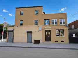 featured image of 4 N Bleeker St