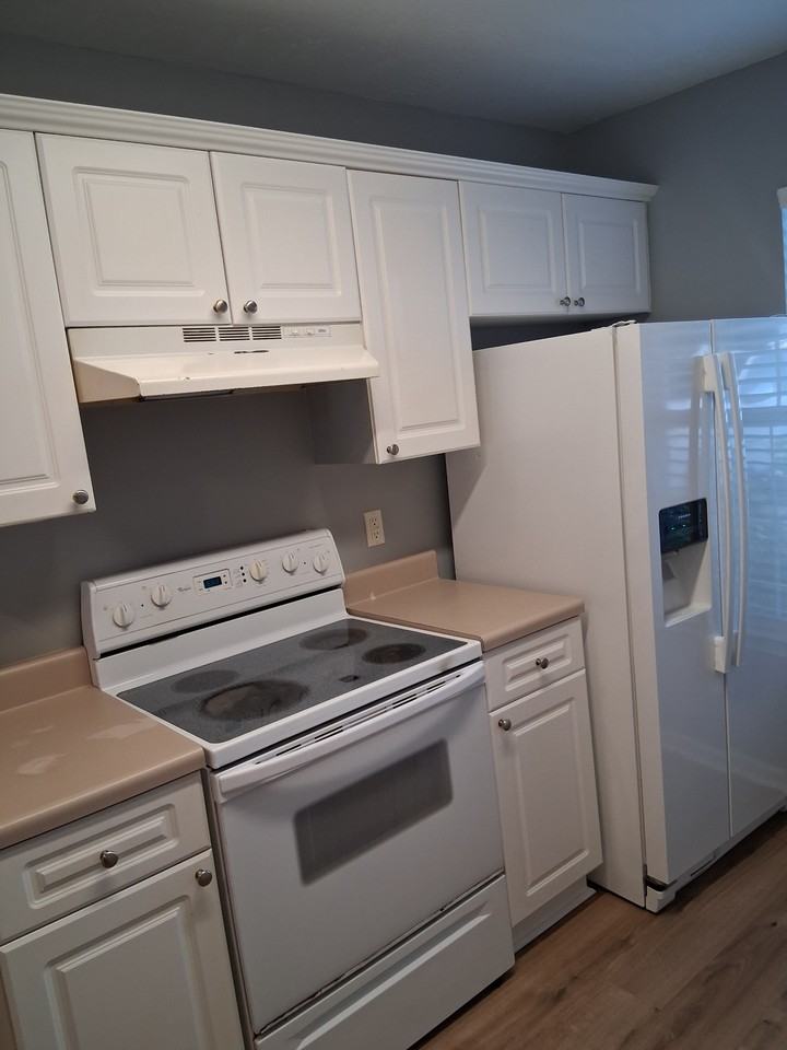 403 Londonberry Dr #403 - Photo 4 of 13