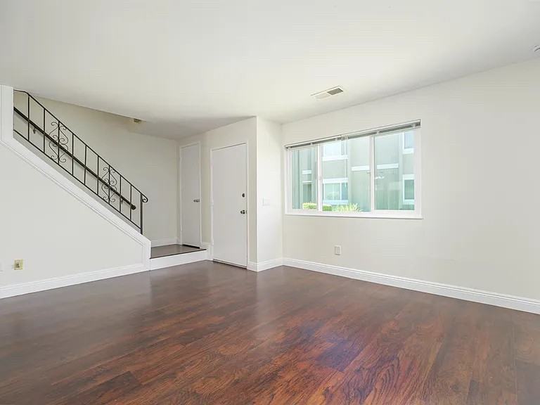 32C Oliva Dr #32C - Photo 3 of 15