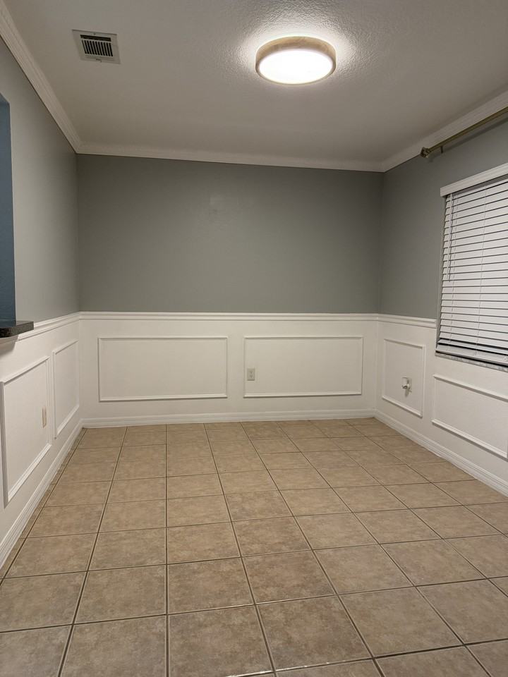 90 Hidden Lake Dr #112 - Photo 3 of 10