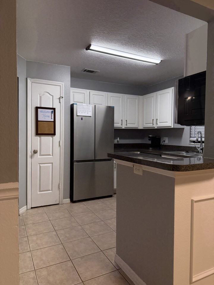 90 Hidden Lake Dr #112 - Photo 7 of 10