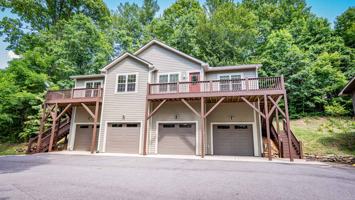 featured image of 46 Celebration Pl #1