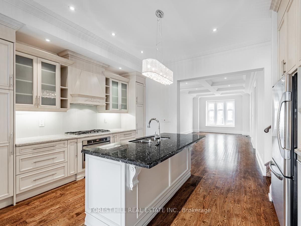 415 Deloraine Avenue - Photo 5 of 39