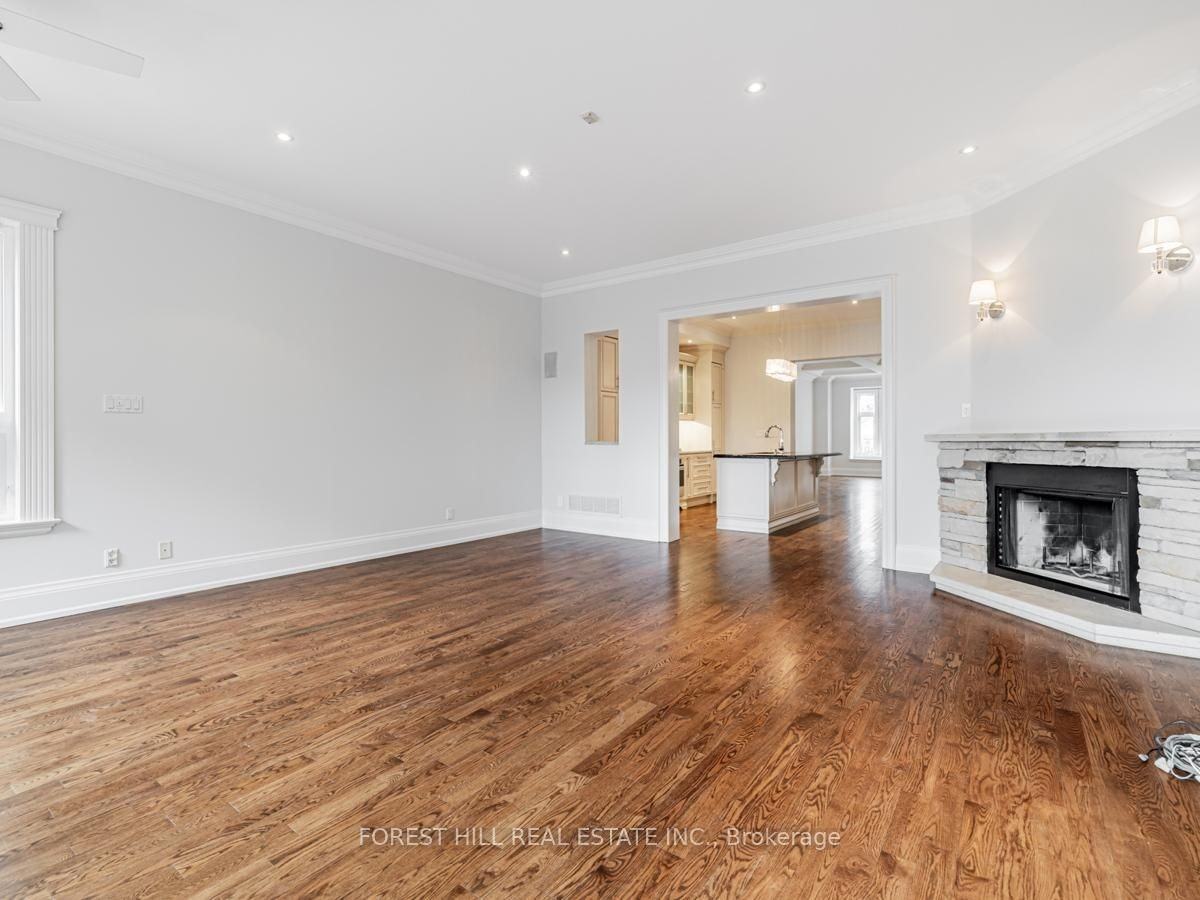 415 Deloraine Avenue - Photo 8