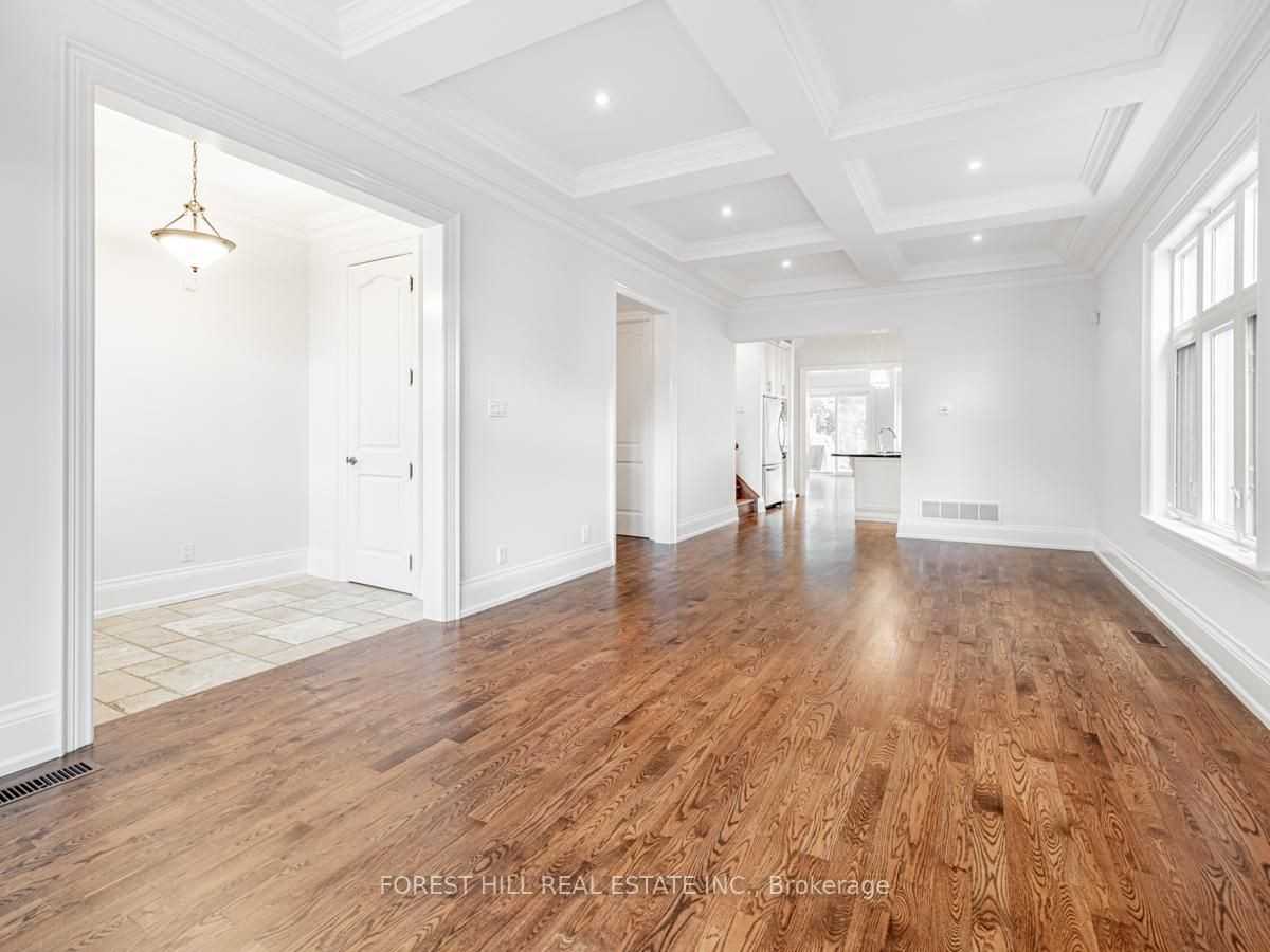 415 Deloraine Avenue - Photo 15