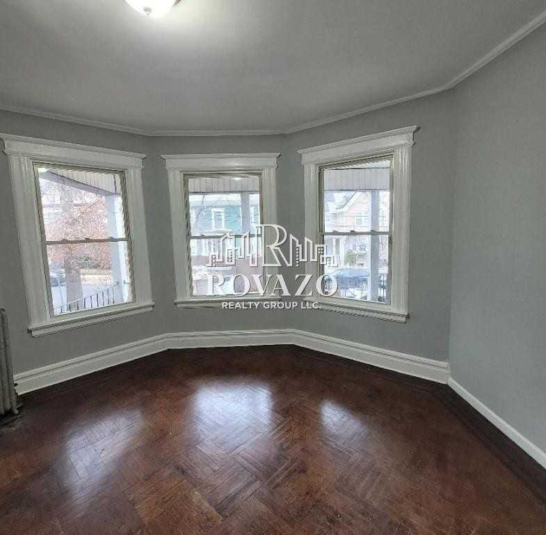 69 Farley Avenue #1B - Photo 3 of 6