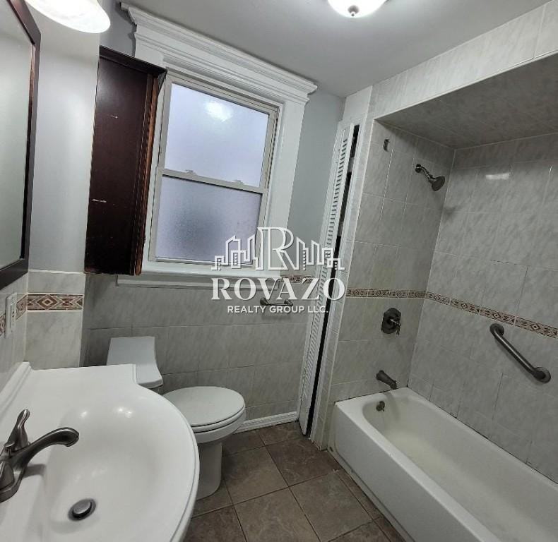 69 Farley Avenue #1B - Photo 2 of 6