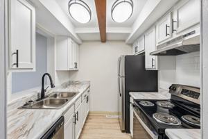 featured image of 5312 Gatehouse Dr