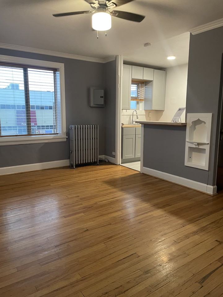 1760 North Pearl Street #10 - Photo 3 of 19