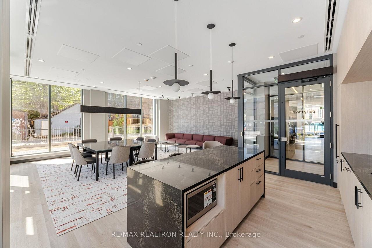 664 Spadina Avenue - Photo 23