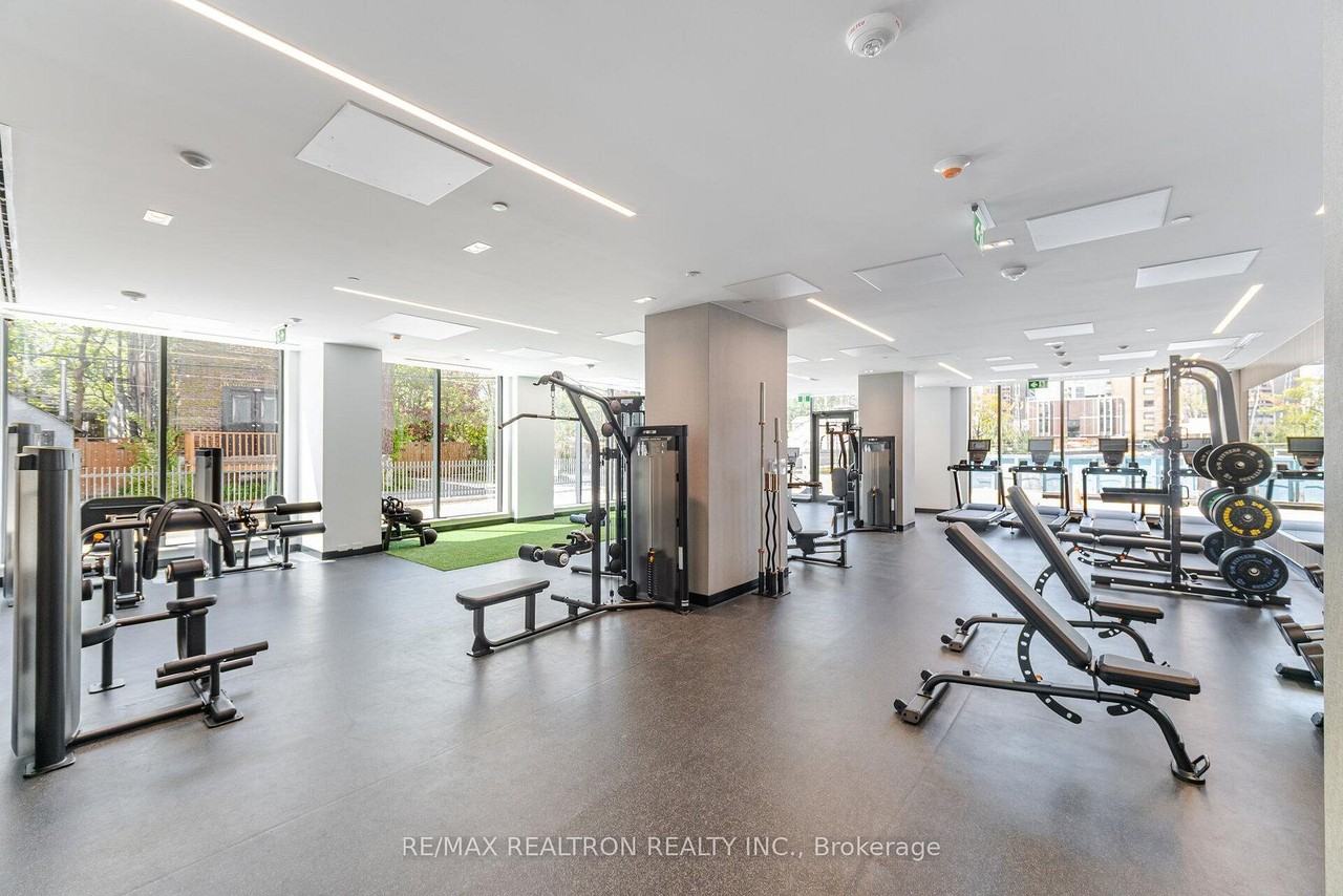 664 Spadina Avenue - Photo 24