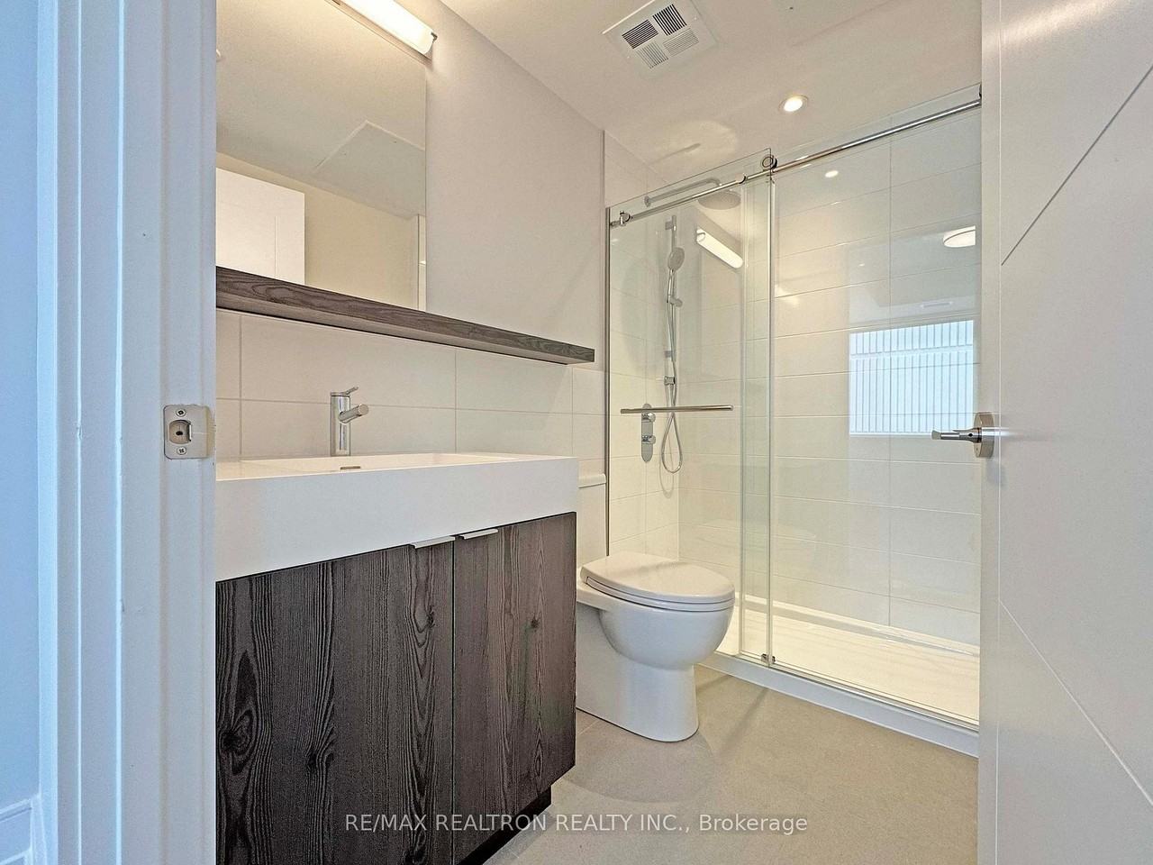 664 Spadina Avenue - Photo 8