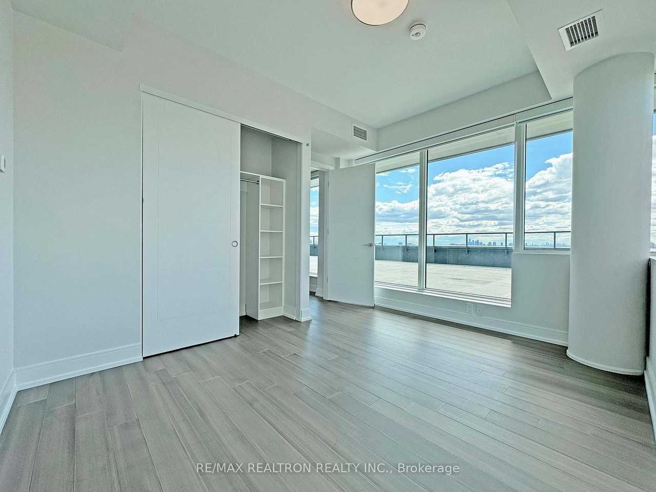 664 Spadina Avenue - Photo 10