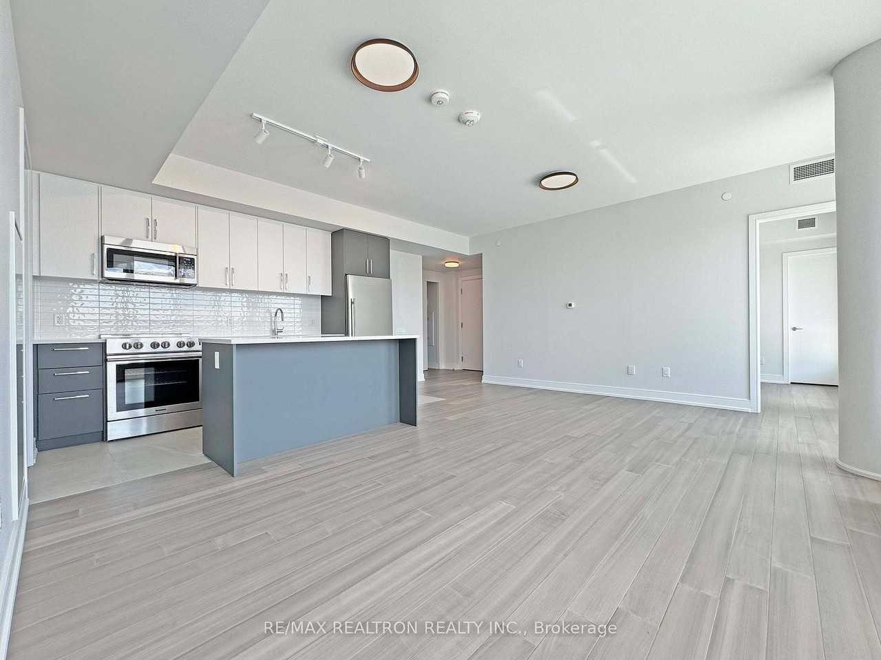 664 Spadina Avenue