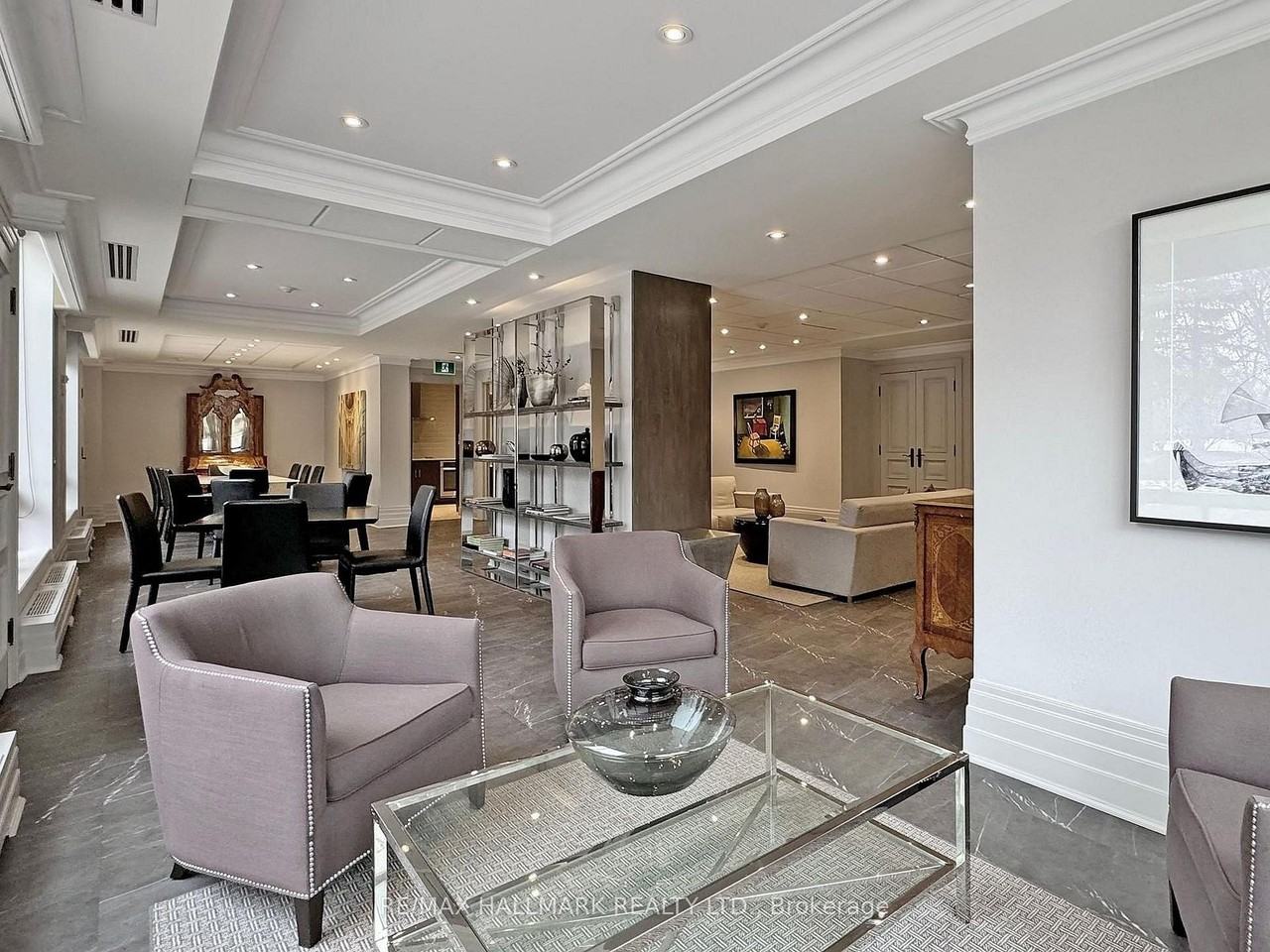619 Avenue Road #201 - Photo 4 of 40