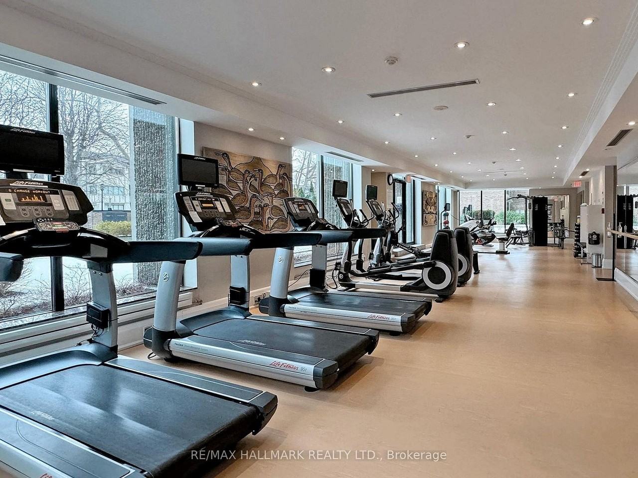 619 Avenue Road - Photo 36