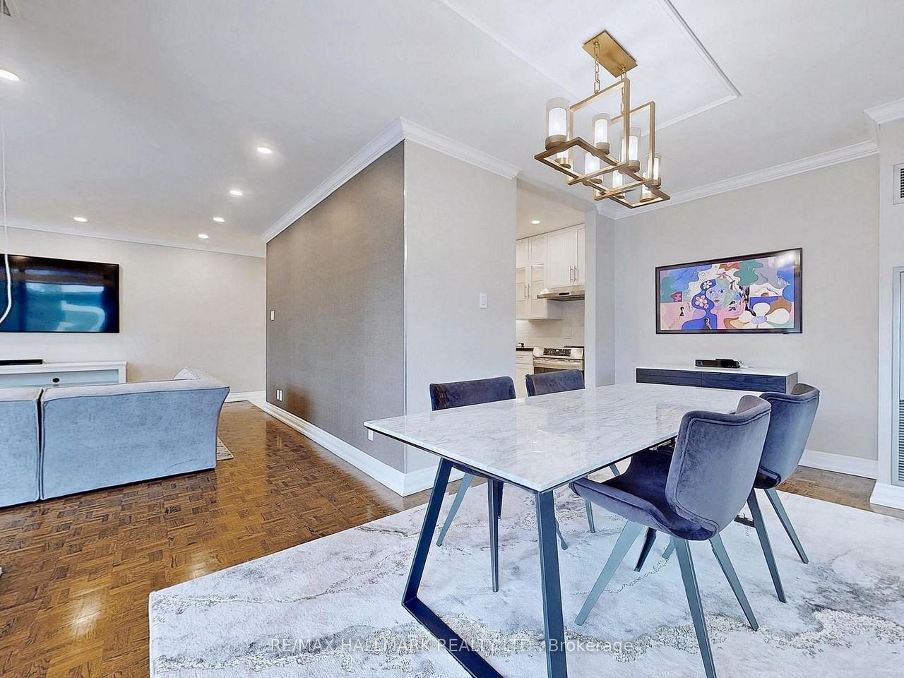 619 Avenue Road - Photo 9