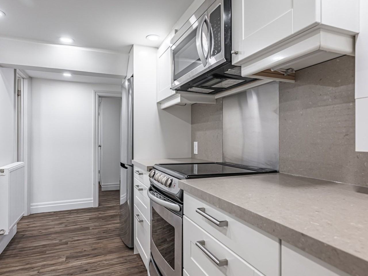 46 Wells St - Photo 7 of 25