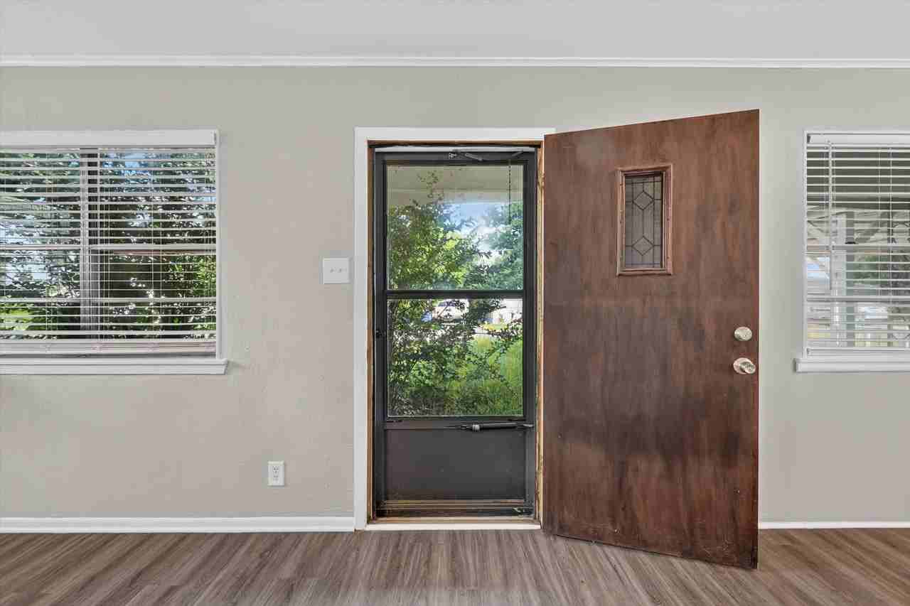 208 D St #1 - Photo 2 of 24