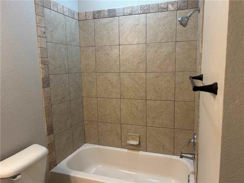 2670 N Valencia Ave #3 - Photo 6 of 10