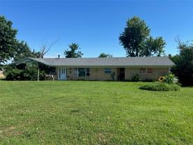 2007 W Oak St - Photo 1 of 1