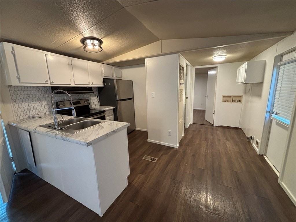 304 N Bloomington St #26 - Photo 6 of 11